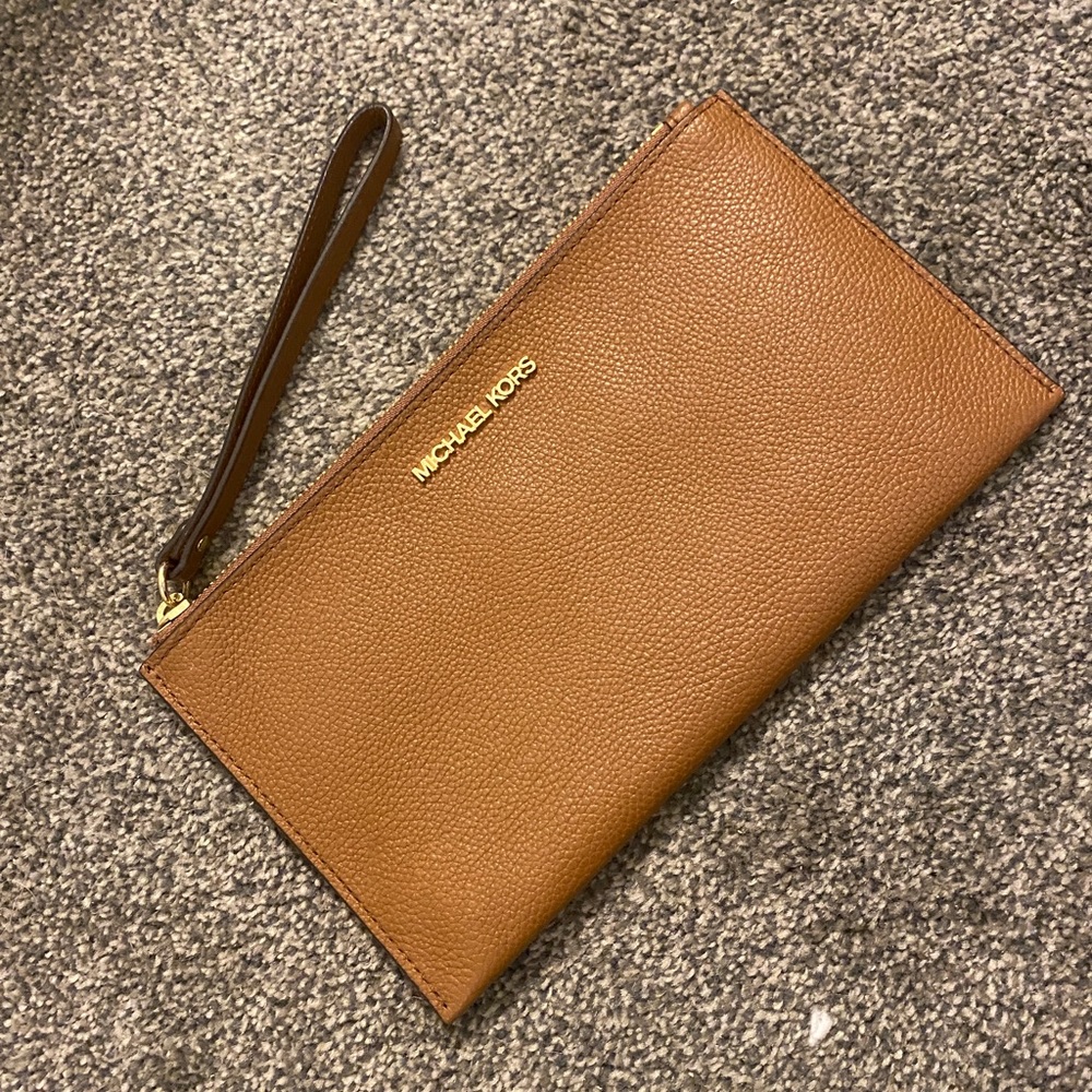 Michael Kors Wristlet